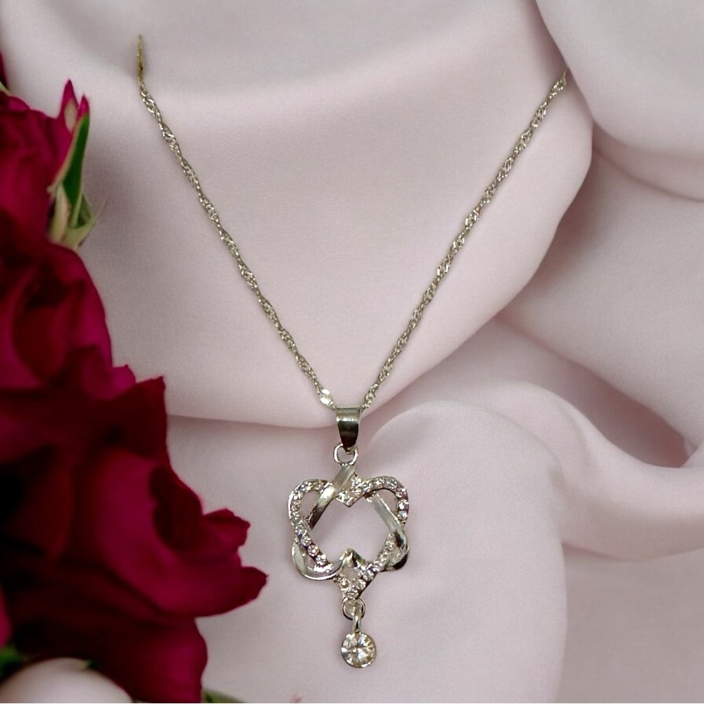 Elegant Silver Heart Pendant Necklace